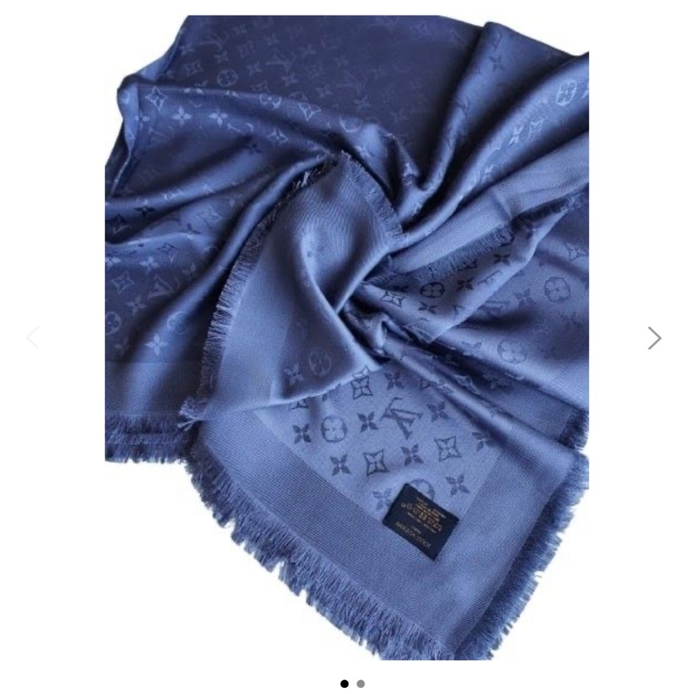 SOLD Women scarf  new